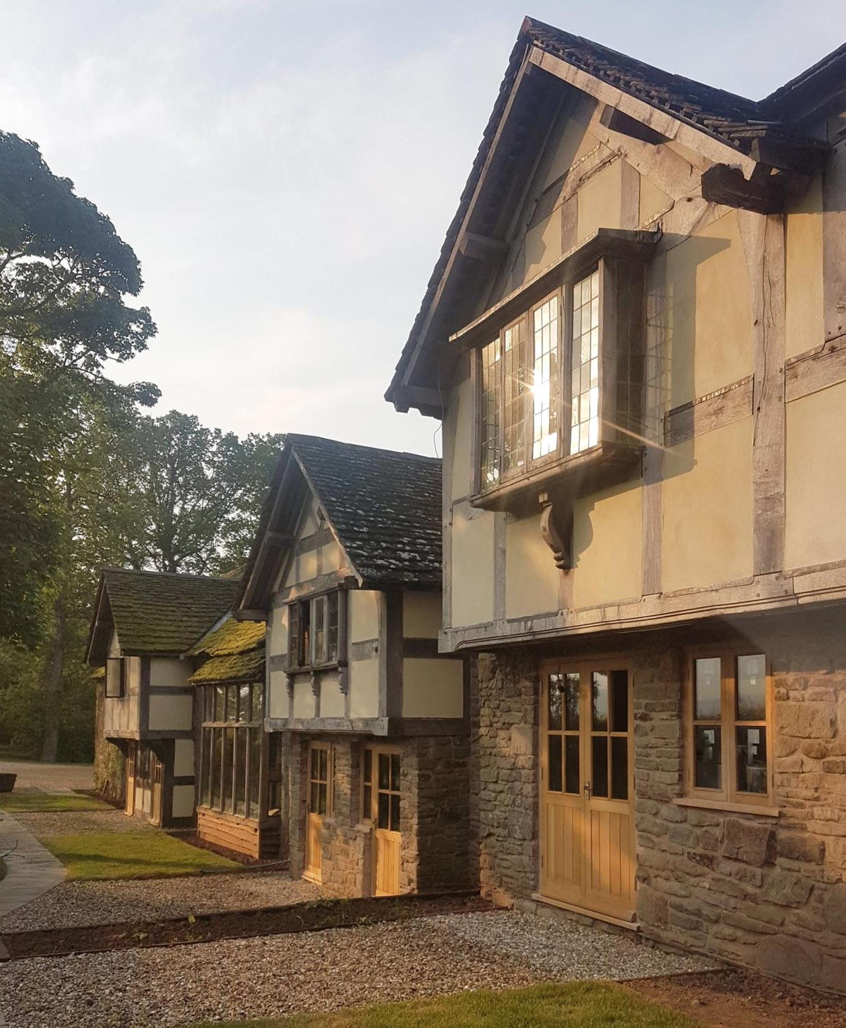 The Threshing Barn At Penrhos Court Villa Kington  Cameră foto